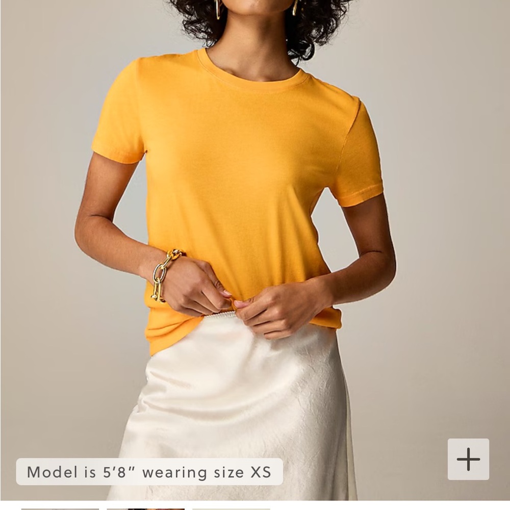 NWT orange t shirt